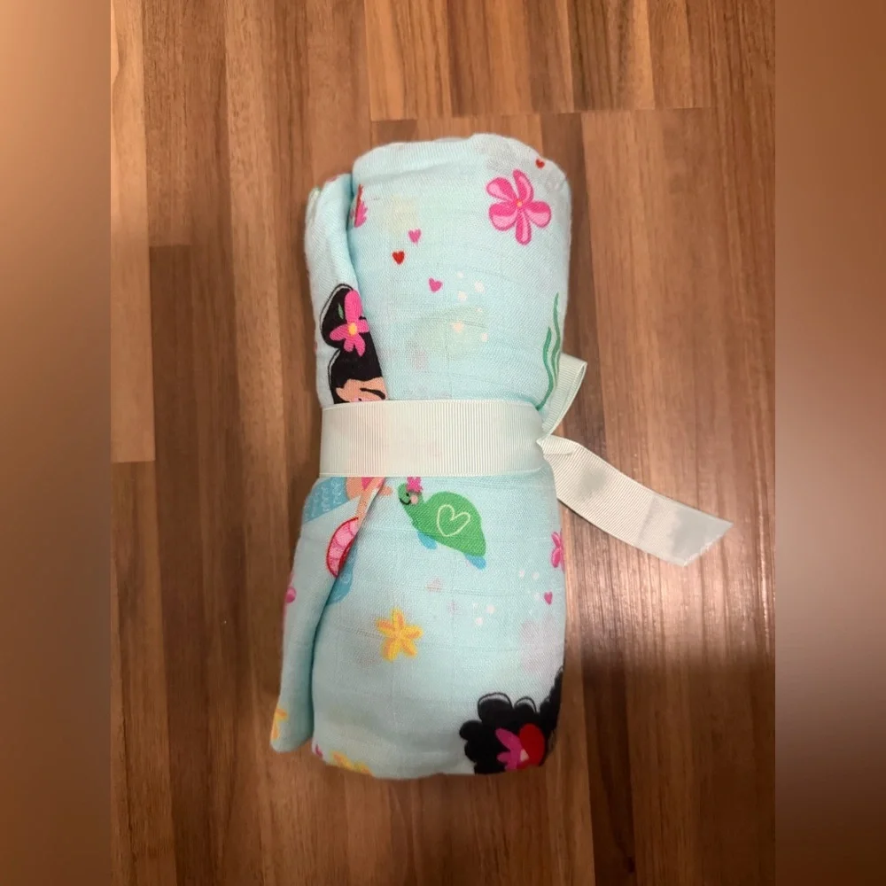 bnwt coco moon swaddle